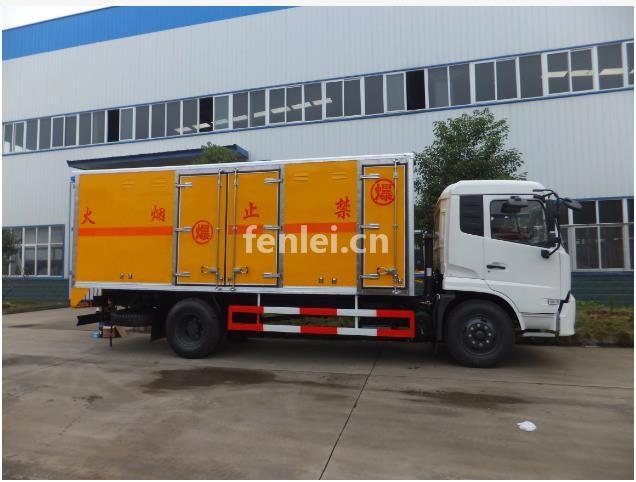 聊城危险品厢式运输车-国内专用车直供厂家(危险品运输厢式货车)